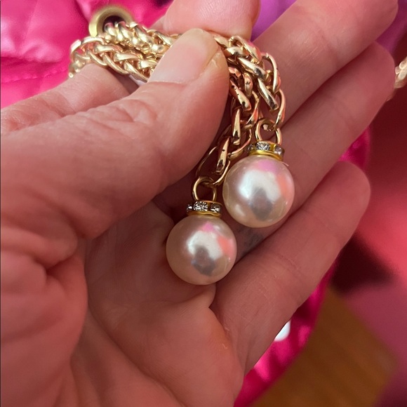 New Pink Quilted Crossbody Bag with Gold Chain - Picture 5 of 16